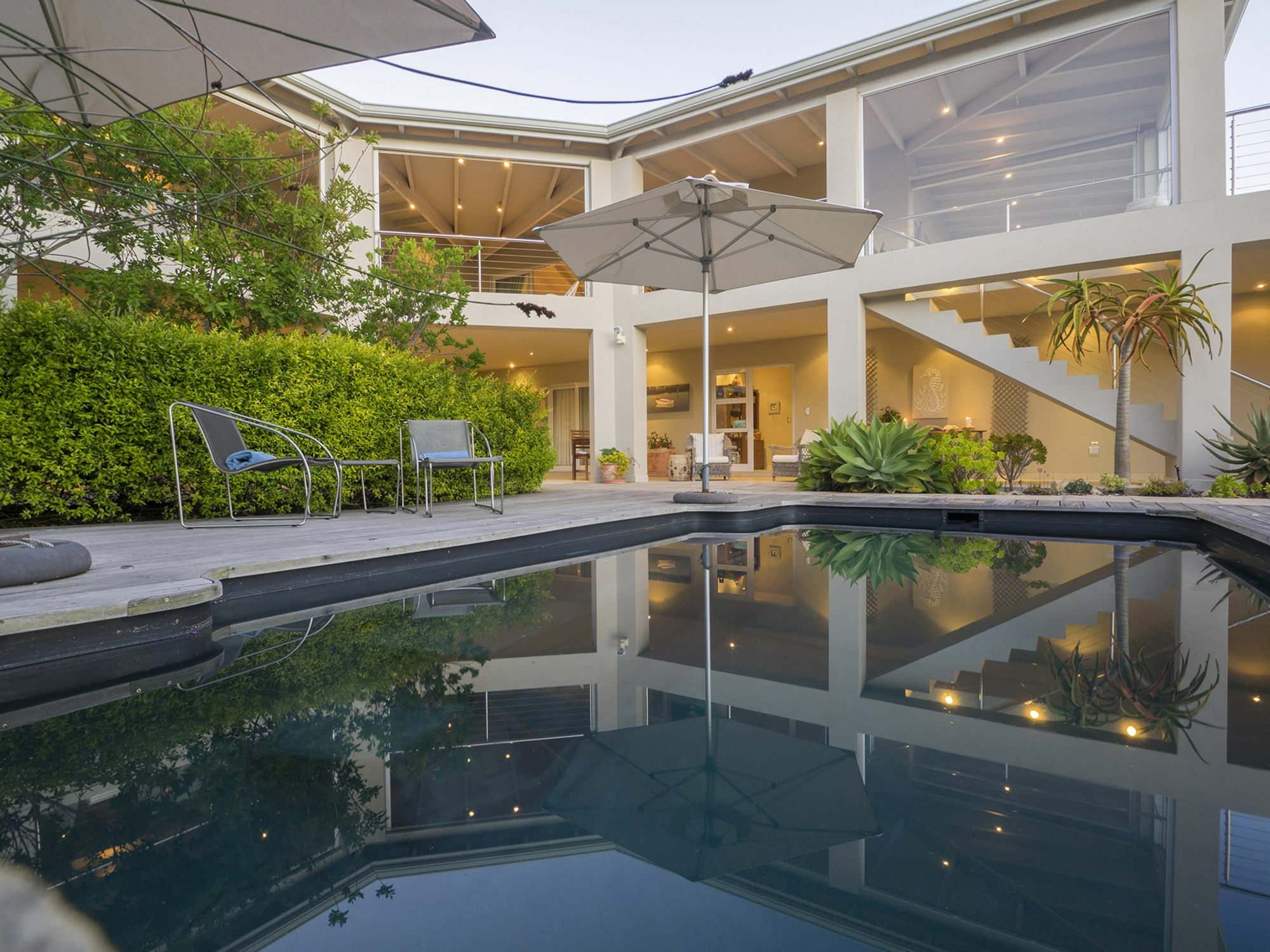 Bahari Beach House เพลตเตนเบิร์กเบย์ ภายนอก รูปภาพ